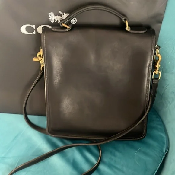 Coach 1992 Vintage Station Bag - Picture 5 of 13